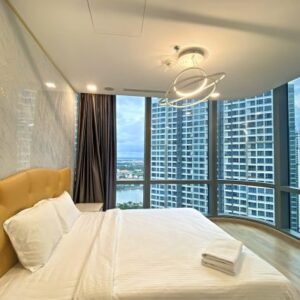 Cho thuê căn hộ 3 phòng ngủ Landmark 81 133m2 (1)