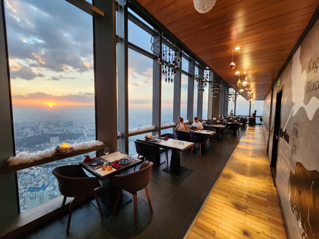 Nhà hàng tầng 77 Ussina Landmark 81 – hướng dẫn di chuyển và thông tin đặt bàn