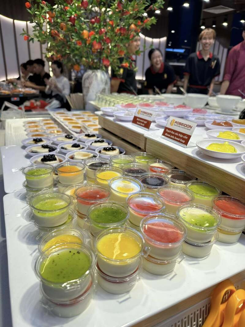 bánh ngọt buffet Poseidon Vincom Lê Văn Việt Quận 9