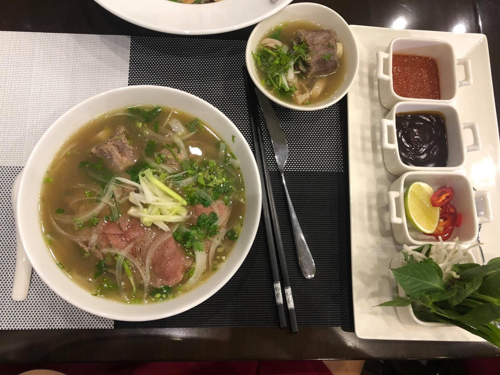 Bát phở 100 USD với 7 loại thịt bò, tiền thân của tô phở King triệu đô tại Landmark 81.