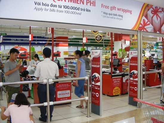 Bên trong siêu thị Vincom Thủ Đức