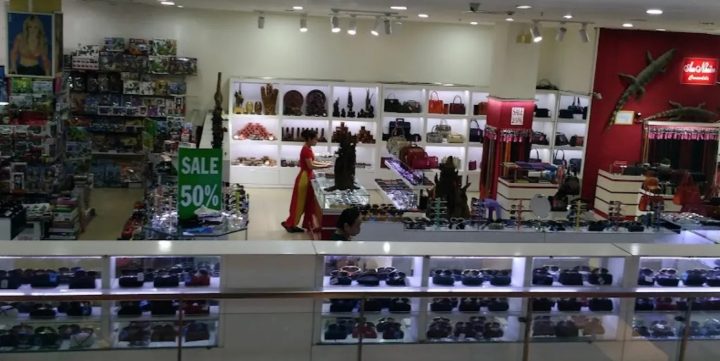 Bên trong trung tâm thương mại Vincom Plaza Thái Nguyên Nha Trang