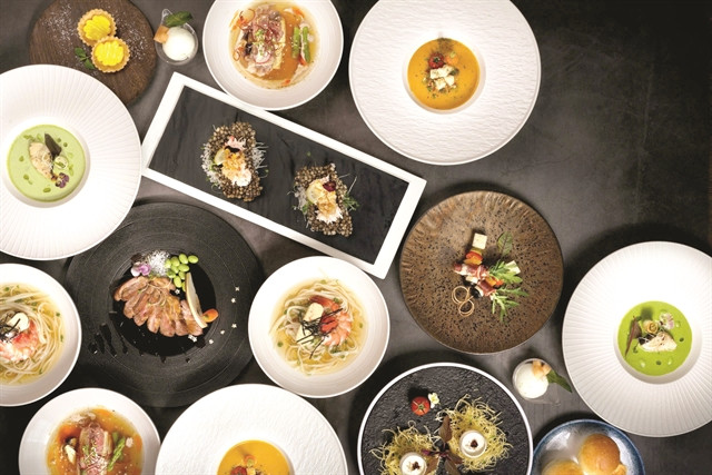 Bộ thực đơn "11 Course Manten Set" tinh tế tại An Nam Landmark 81, thể hiện sự sáng tạo ẩm thực.