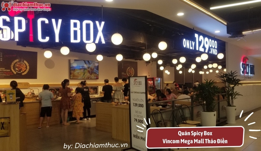 Buffet tokbokki đa dạng tại nhà hàng Spicy Box trong Vincom Thảo Điền