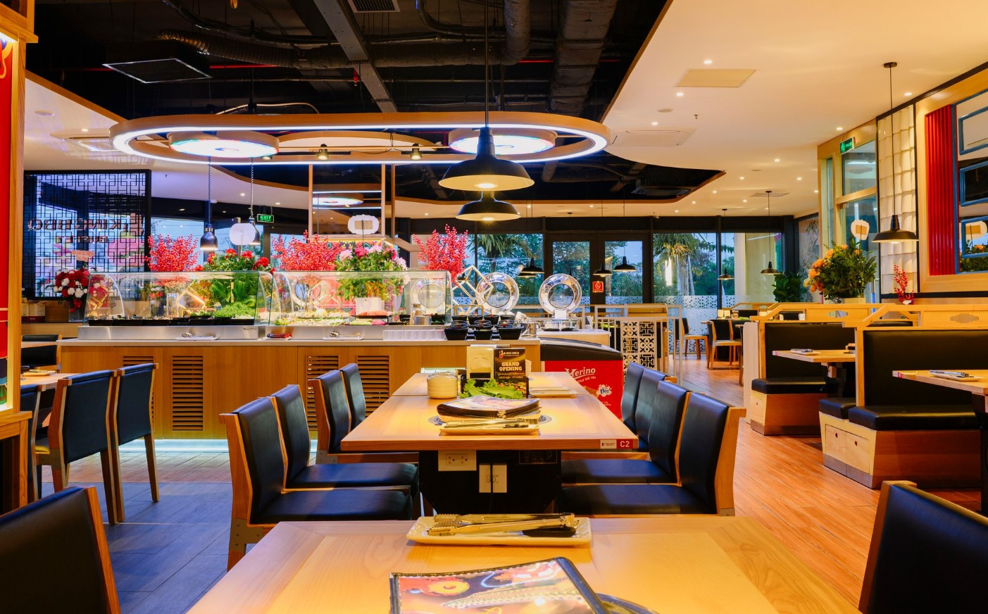 Các loại thịt bò và rau ăn kèm tại King BBQ