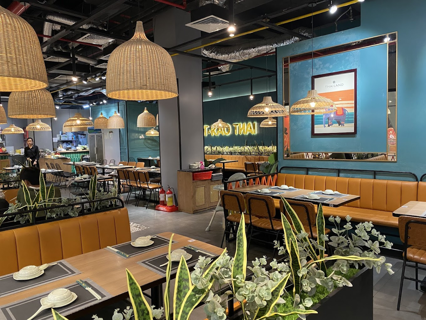 Các món ăn hấp dẫn tại Pat Kao Thai Vincom Mỹ Tho