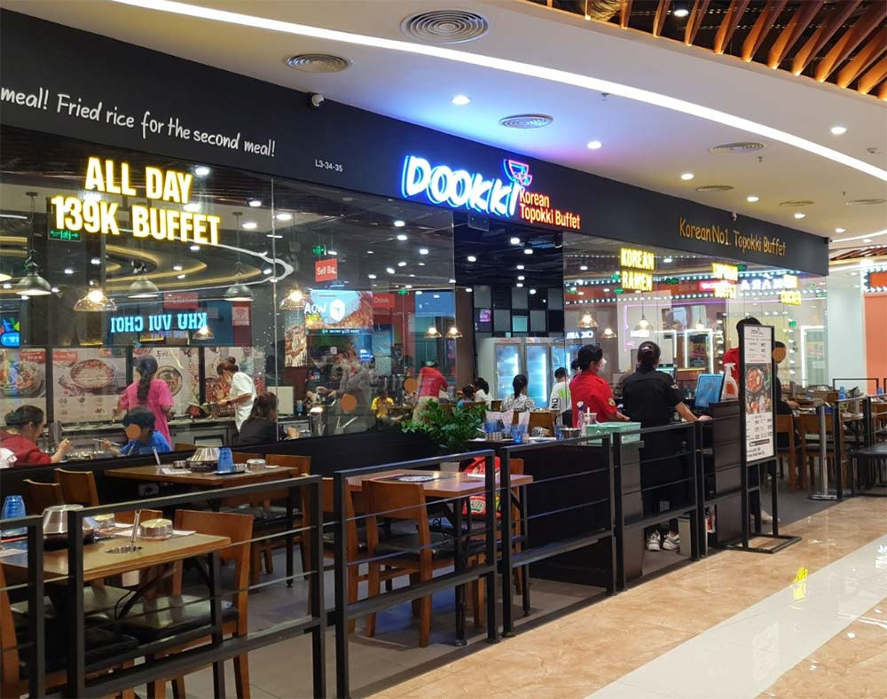 Các món ăn từ Á đến Âu tại Vincom Mega Mall Smart City
