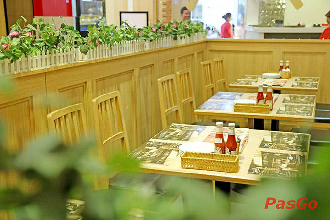 Capricciosa tái hiện một phong cách Ý đơn giản