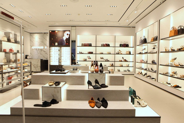 Cửa hàng Charles &amp; Keith Vincom Nguyễn Chí Thanh