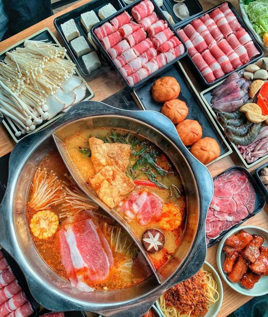 Đa dạng các loại nước lẩu và đồ nhúng tươi ngon tại Kichi Kichi Vincom Vĩnh Long, sẵn sàng phục vụ thực khách