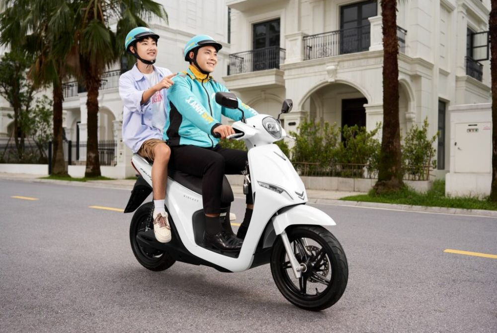Đến Vincom Đồng Khởi nhanh chóng, thuận tiện, tiết kiệm chi phí gửi xe Vincom với Xanh SM. 