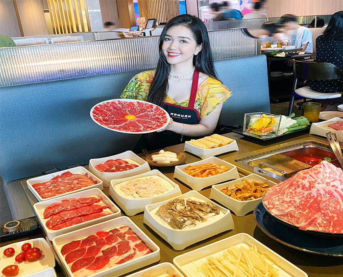 Đĩa gầu bò Mỹ tươi ngon cho lẩu Manwah Trần Duy Hưng