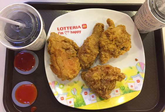Gà rán Lotteria giòn rụm tại Landmark 81