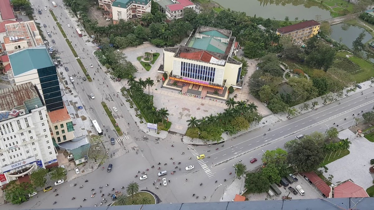 Giao lộ sầm uất của thành phố Huế về đêm