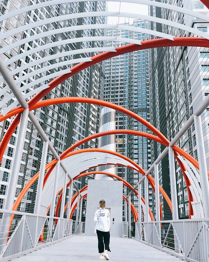Góc check-in nghệ thuật với kiến trúc độc đáo tại công viên Landmark 81