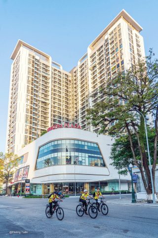 Hình ảnh mặt tiền Vincom Plaza Bắc Giang hiện đại trên đường Ngô Gia Tự
