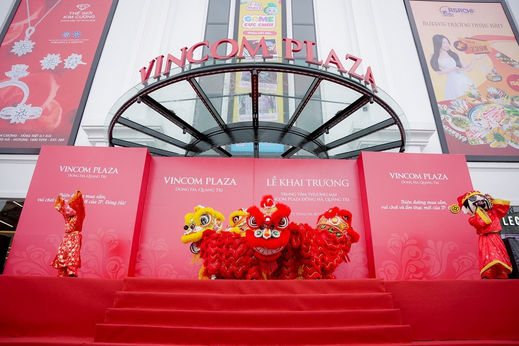 Hình ảnh Vincom Đông Hà Plaza khai trương, minh chứng cho sự mở rộng của Vincom trên toàn quốc