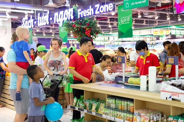 Hình ảnh WinMart Landmark 81 bên trong tòa tháp sang trọng