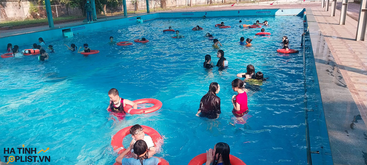 Học bơi giúp trẻ tự bảo vệ bản thân, hạn chế tình trạng đuối nước