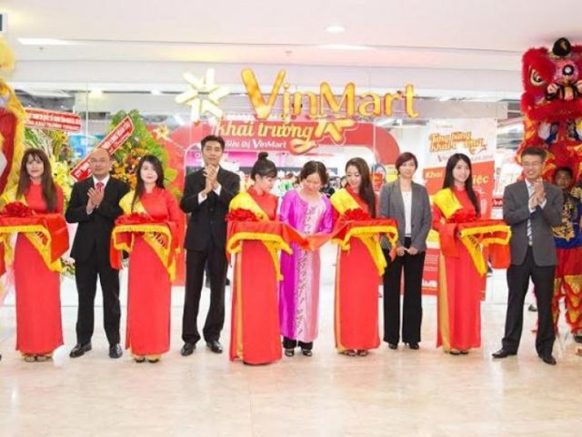 Khai trương siêu thị VinMart tại TTTM Vincom Đồng Khởi