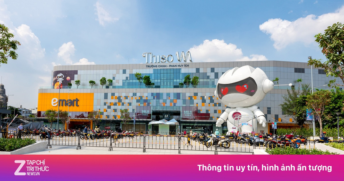 Khán giả xếp hàng chờ xem lịch chiếu phim CGV Vincom Gò Vấp