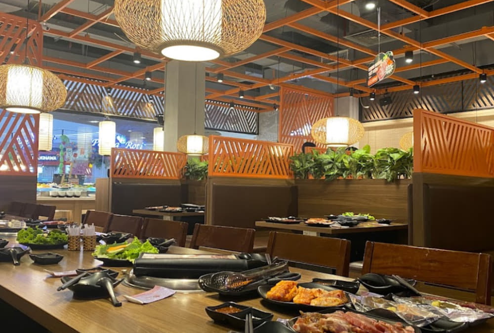 Không gian ấm cúng và sang trọng tại nhà hàng Buffet Thủ Đức Grill &amp; Cheer