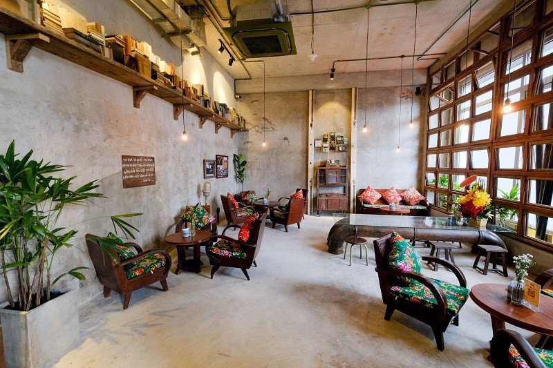 Không gian cổ điển đậm nét xưa ở Cộng Café Landmark 81