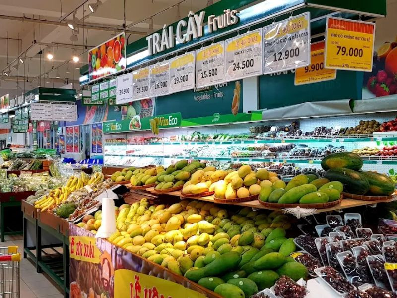 Không gian mua sắm tại Vincom Plaza 3/2
