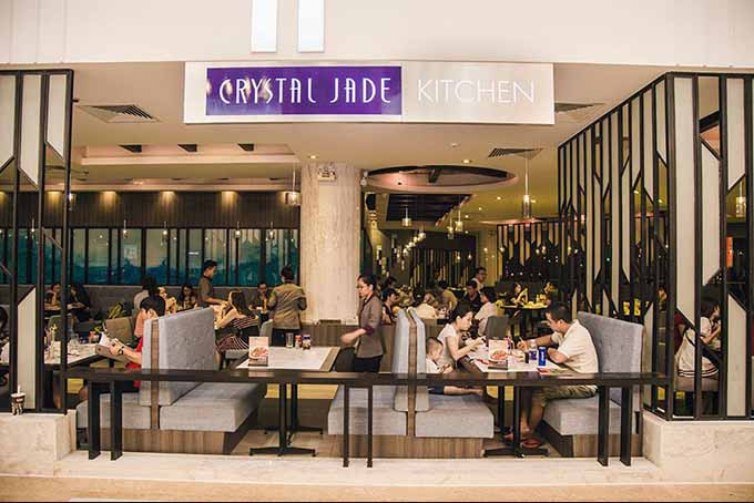 Không gian sang trọng, ấm cúng tại Crystal Jade Kitchen, địa điểm ẩm thực phong phú trong Vincom.
