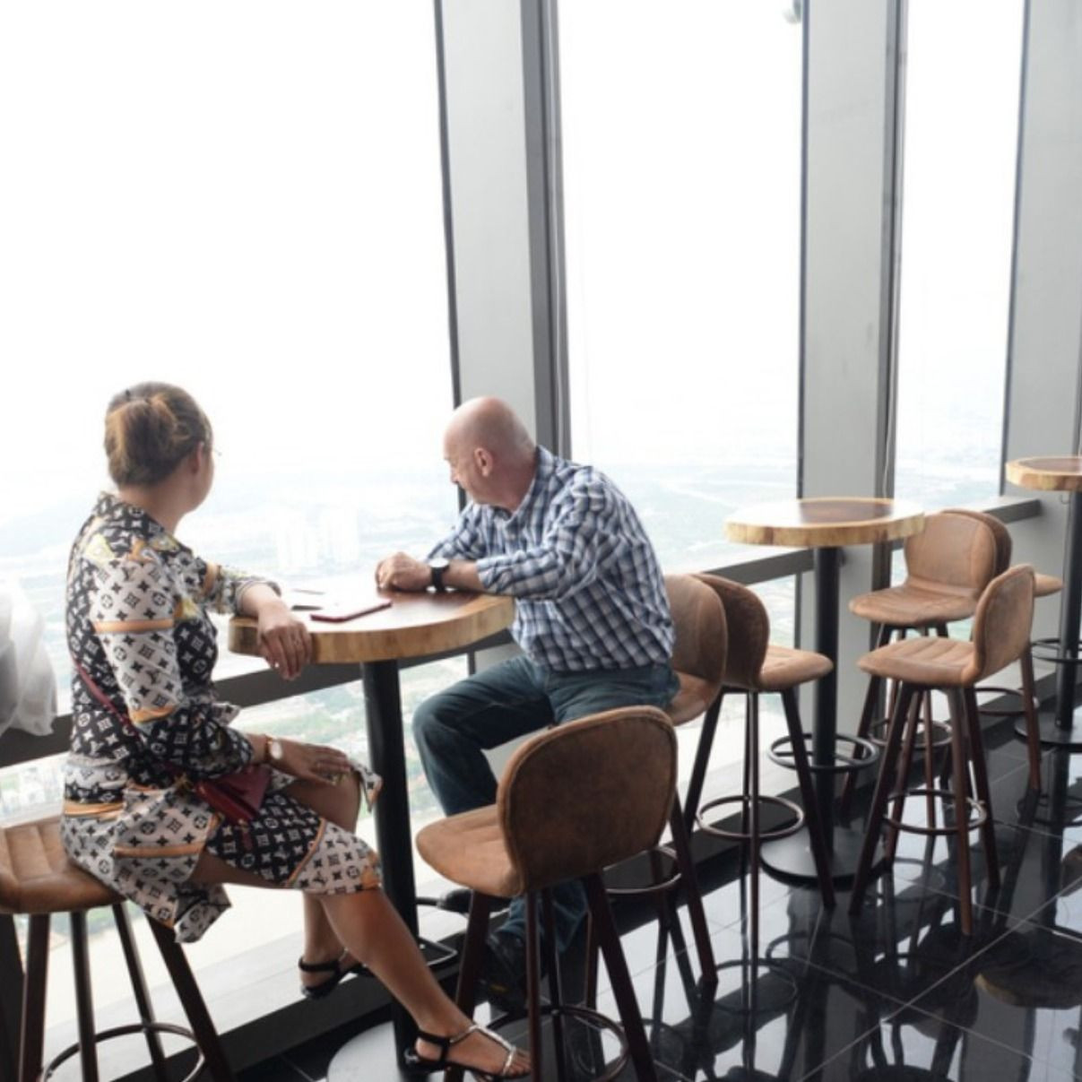Không gian sang trọng của Bar Blank Lounge tại Landmark 81