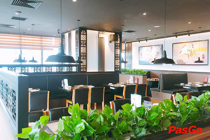 Không gian xanh nhỏ xinh, tạo cảm giác thư thái cho thực khách tại Vincom Vị Thanh
