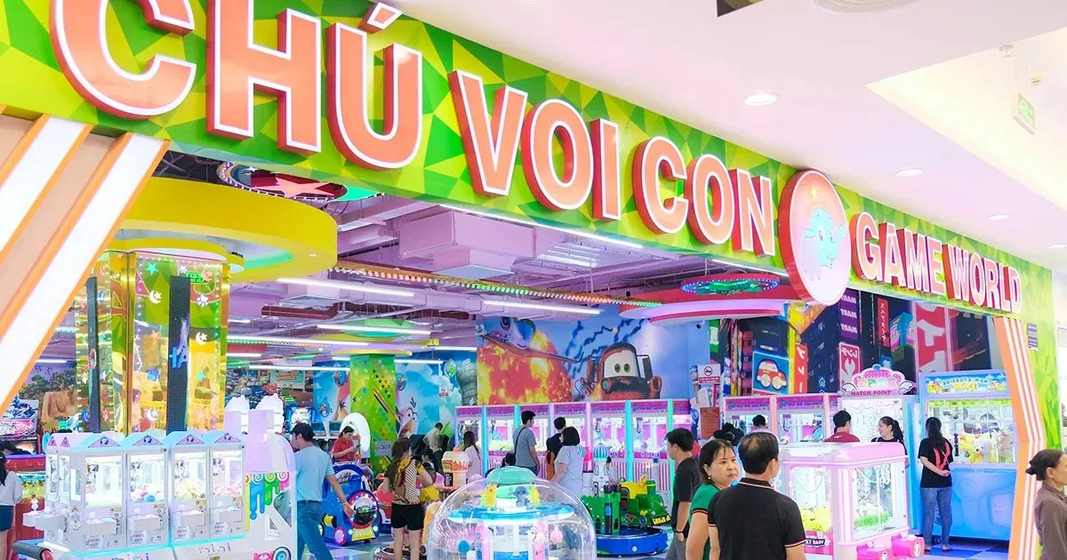 Khu vực giải trí sôi động tại Vincom Dĩ An
