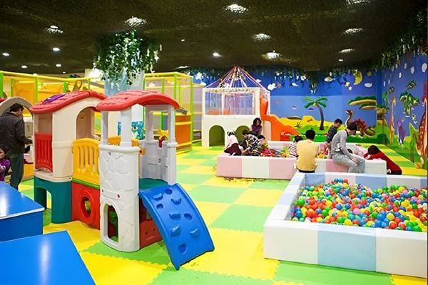 Khu vui chơi liên hoàn tại Playtime Cần Thơ luôn thu hút đông đảo sự tham dự của trẻ em