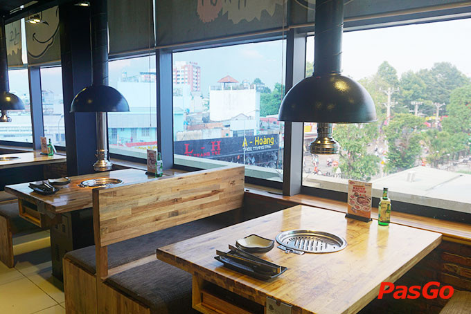 Khung cảnh Sài Gòn nhộn nhịp nhìn từ GoGi Vincom Thủ Đức