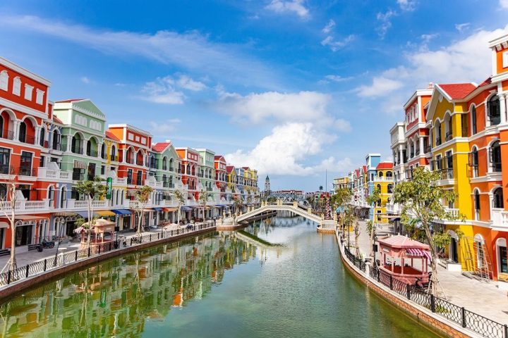 Kiến trúc hiện đại của Vincom Plaza Phú Quốc nhìn từ trên cao