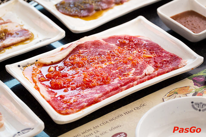 King BBQ Buffet có 10 vị nước sốt độc quyền làm nên danh tiếng