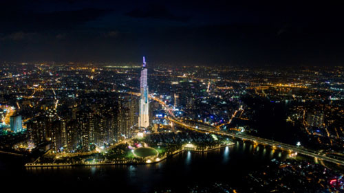 Landmark 81 về đêm rực rỡ
