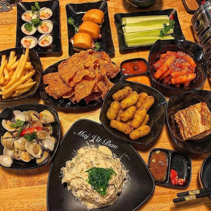 Mâm thịt nướng phong phú tại KingBBQ, một lựa chọn đáng cân nhắc cho giá buffet Vincom Thanh Hóa
