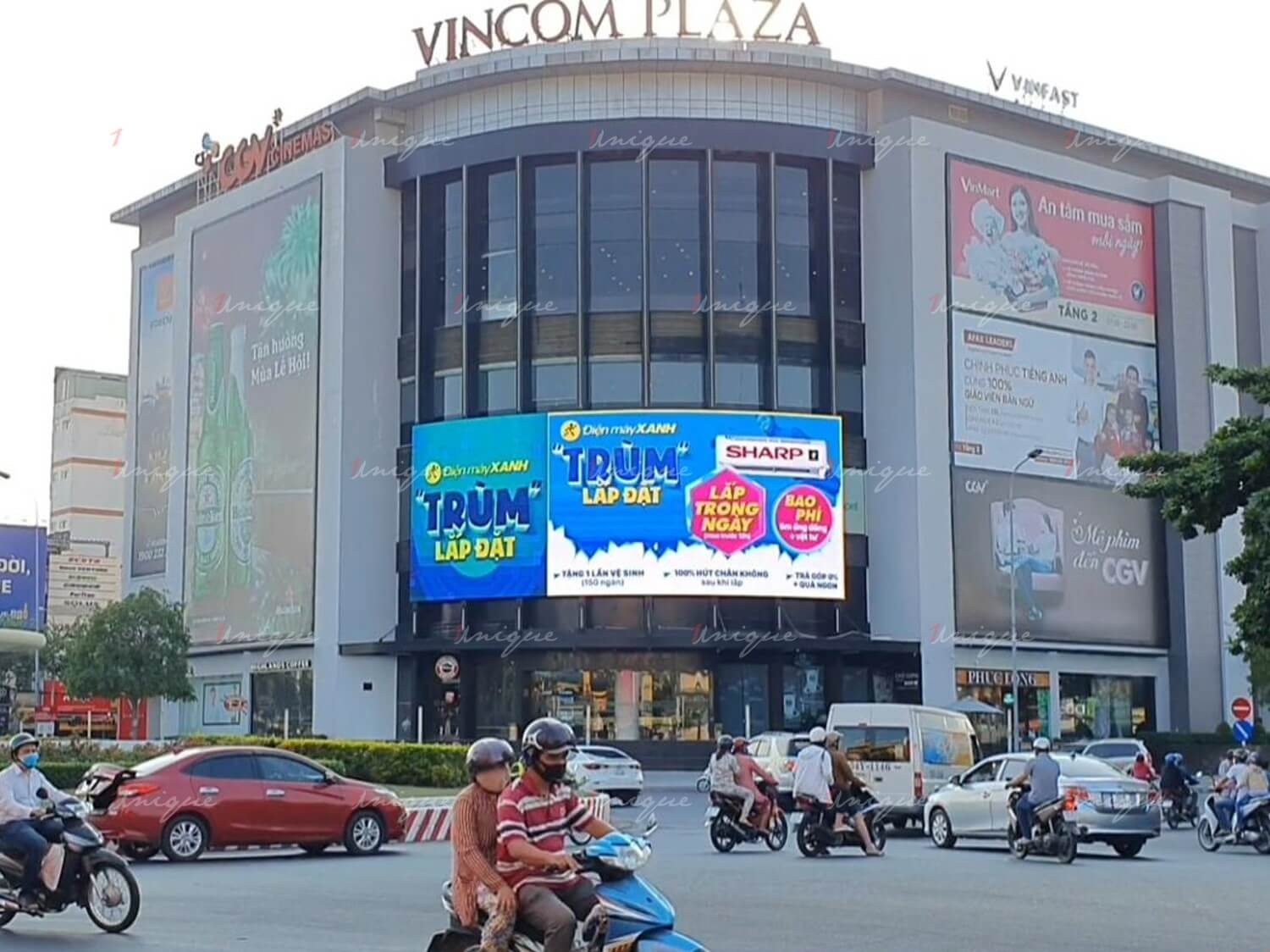Màn hình LED quảng cáo Điện Máy Xanh tại Vincom Plaza Hùng Vương