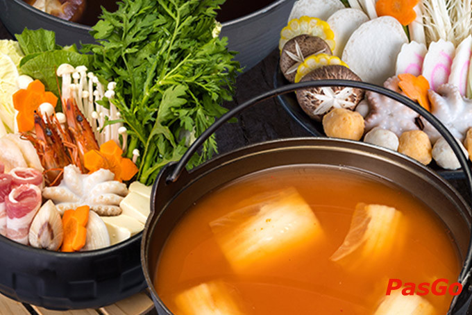 Mì xào Yakisoba truyền thống Nhật Bản, món ăn kèm hấp dẫn trong thực đơn của Sumo Vincom Đà Nẵng.