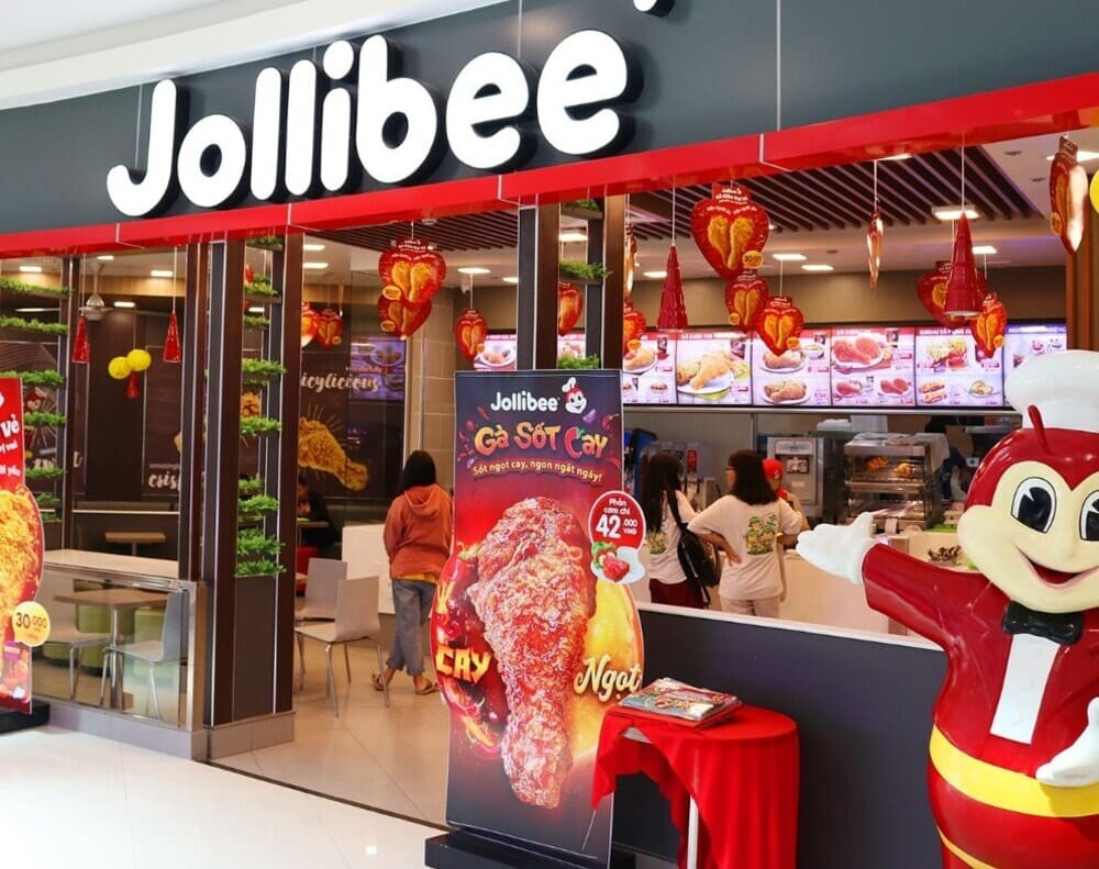 Món gà rán giòn ngon tại Jollibee Vincom Phạm Ngọc Thạch