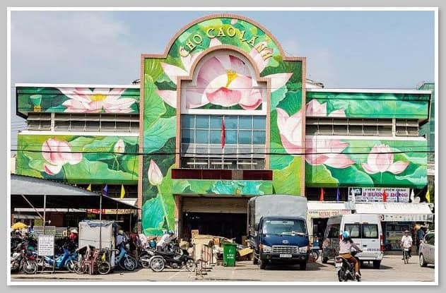 Một góc chợ Cao Lãnh được nâng cấp và trang trí đẹp mắt