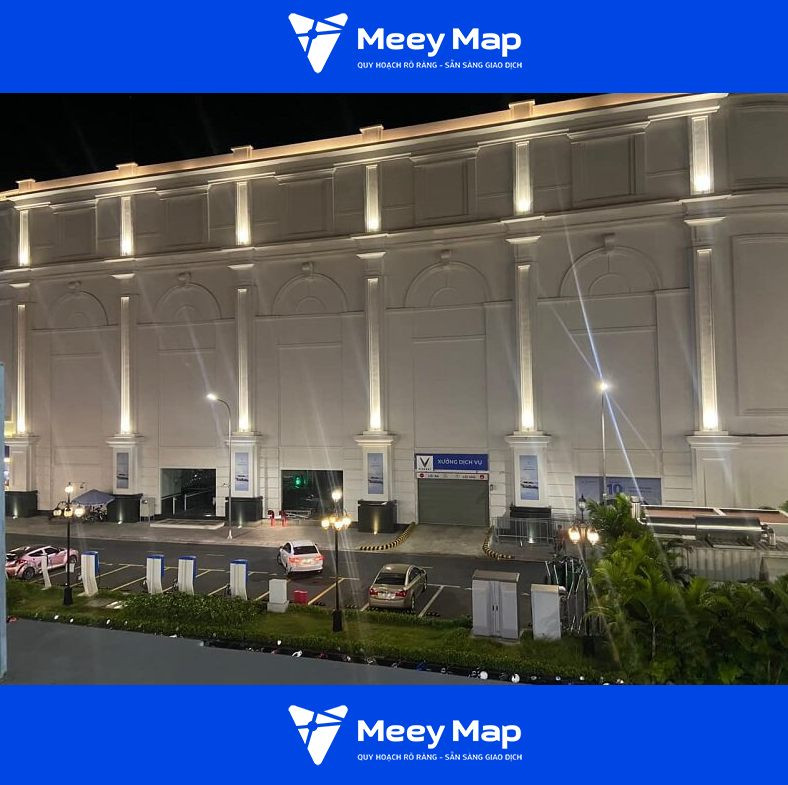 Một phần của khu nhà phố thương mại Vincom Mỹ Tho