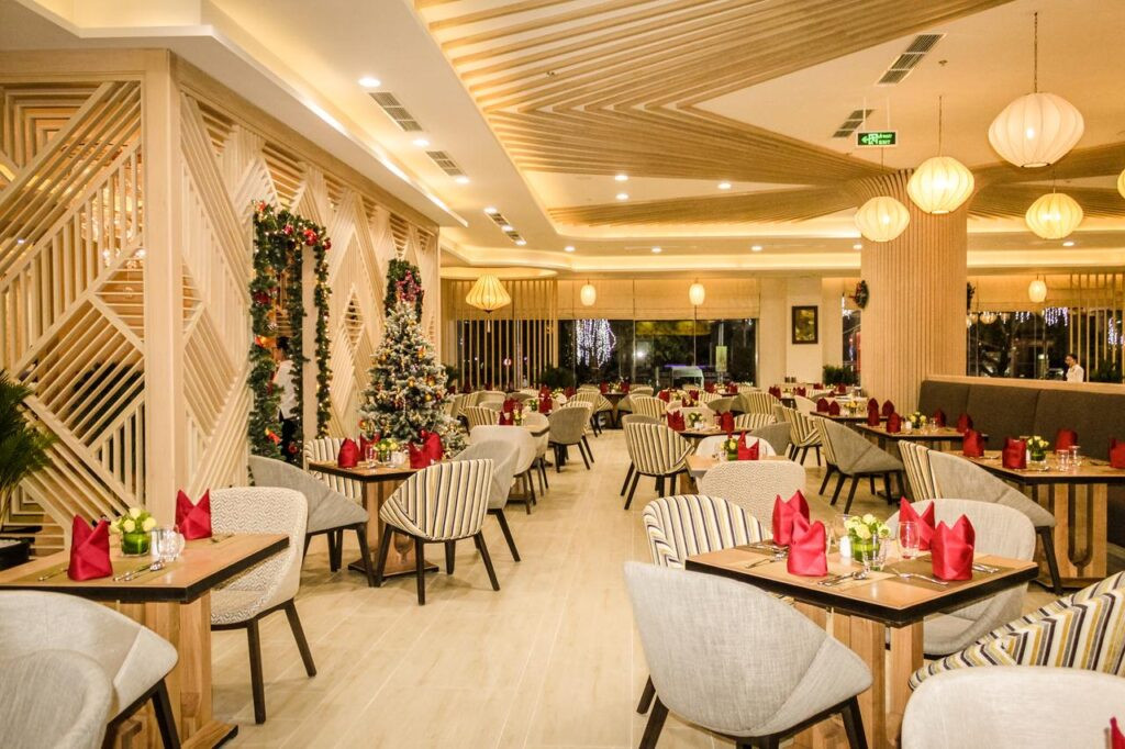 Nhà hàng Baijia với phong cách Trung Hoa tại khách sạn Vincom Cần Thơ
