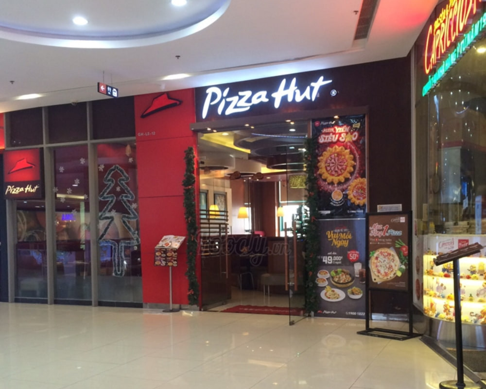 Nhà hàng Pizza Hut tại Vincom Bà Triệu với nhiều món pizza hấp dẫn