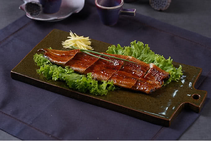 Nước sốt King bí truyền mang đến hương vị đặc trưng cho món nướng tại King BBQ Phạm Ngọc Thạch