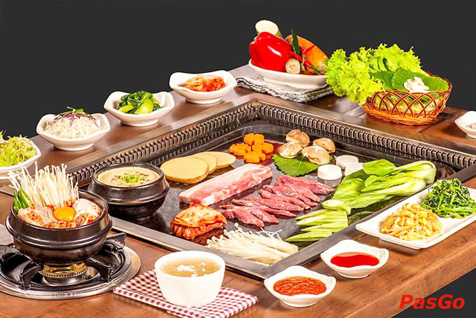 Phong cách nướng bàn đá Hàn Quốc tại Dolpan Sam Vincom Trần Duy Hưng