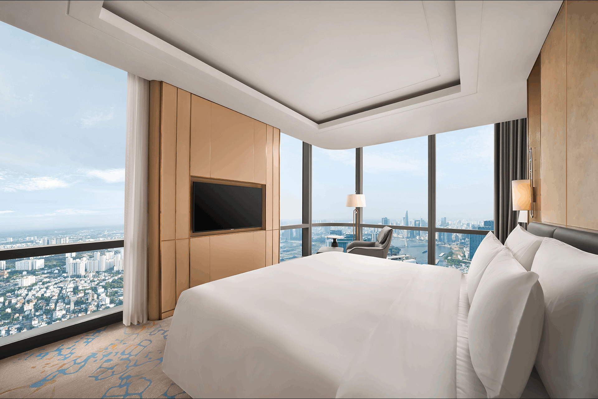 Phòng King có tầm nhìn toàn cảnh tại Vinpearl Landmark 81