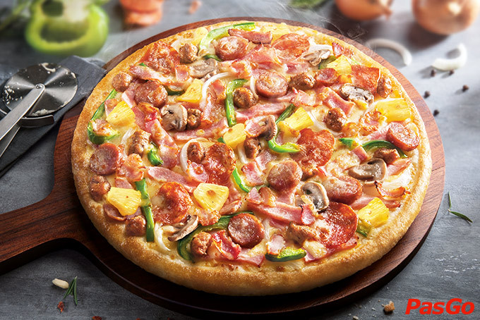 Pizza 5 loại thịt và rau củ, sự kết hợp hoàn hảo tại The Pizza Company Vincom Thảo Điền