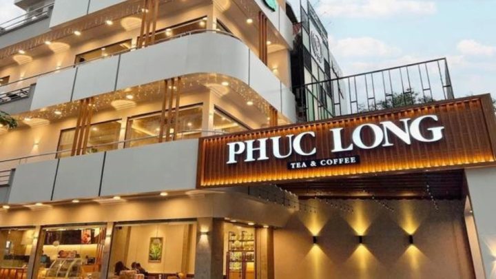 Quán cà phê Phúc Long hiện đại tại khu vực trung tâm Quận 1